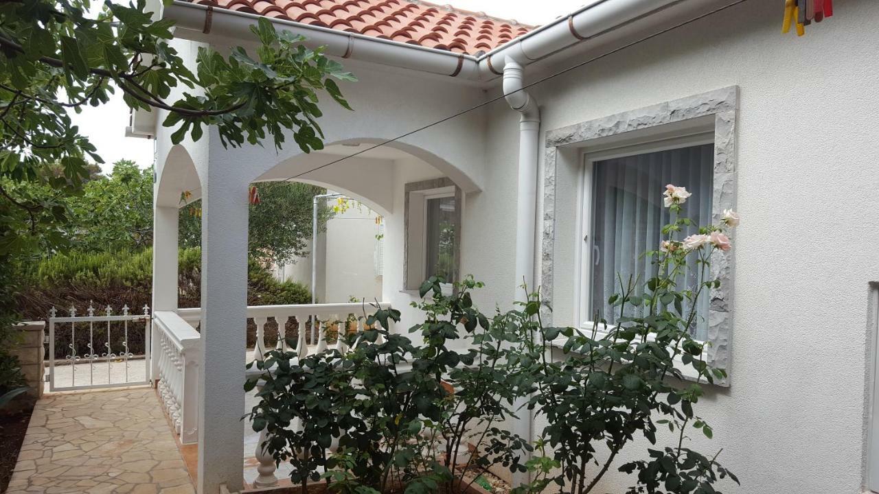 Apartments Marijeta Vir Kültér fotó
