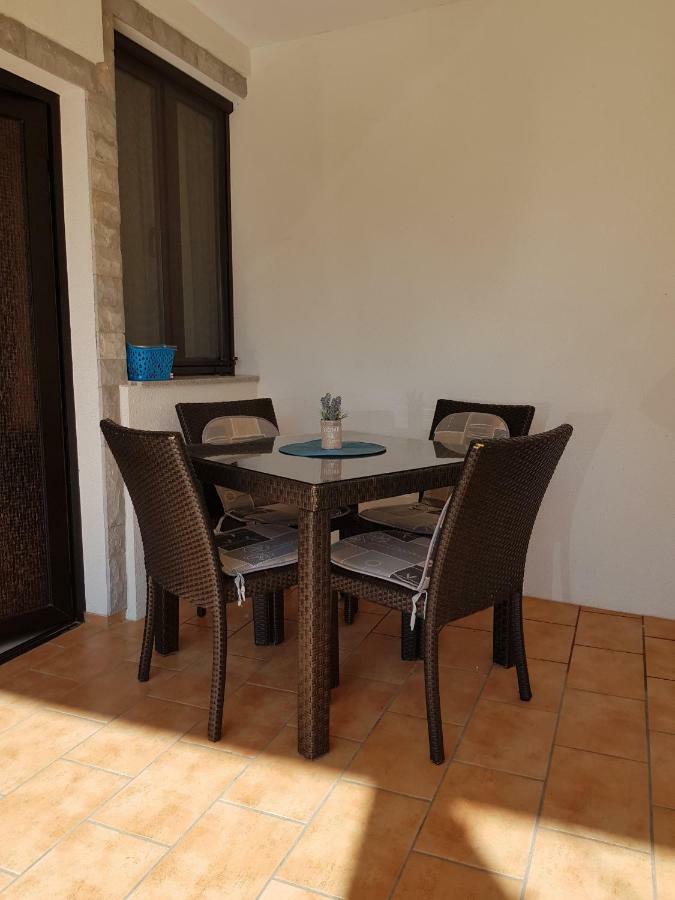 Apartments Marijeta Vir Kültér fotó