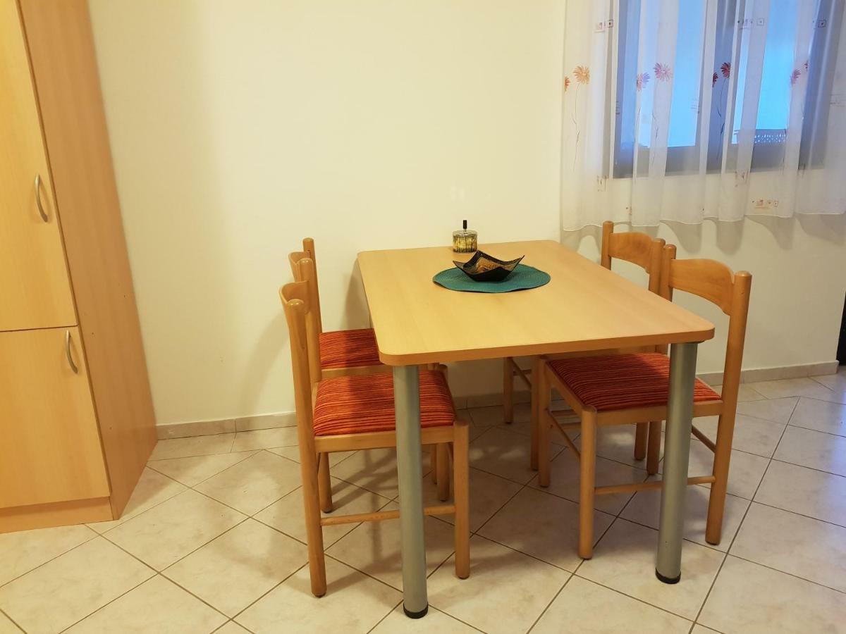 Apartments Marijeta Vir Kültér fotó