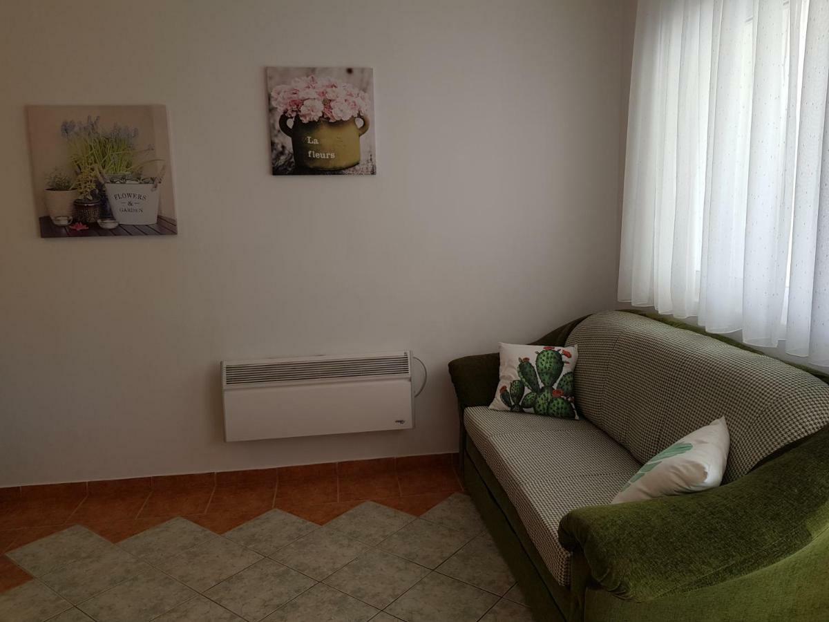 Apartments Marijeta Vir Kültér fotó